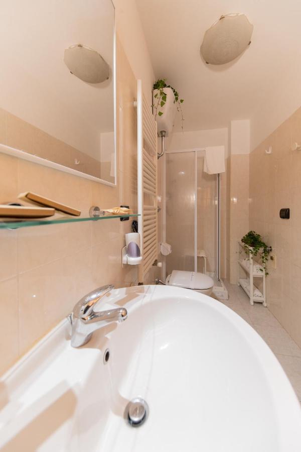 Appartamento Flamingo By Wonderful Italy Bari Bagian luar foto